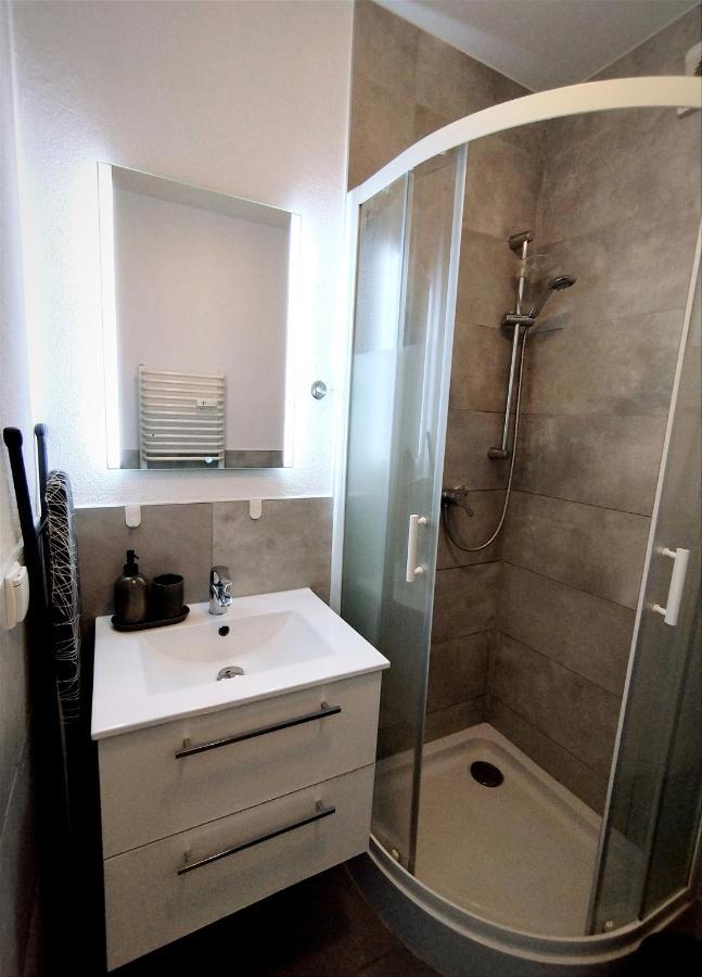 Terra Apartament - Cozy Studio With Netflix & Free Parking Appartement *